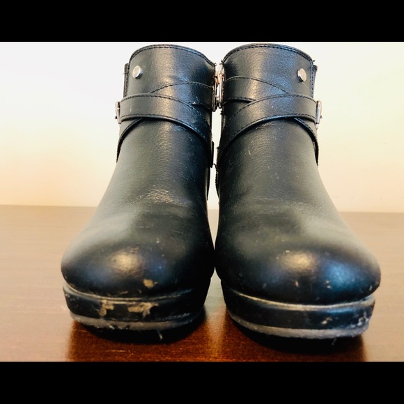 Michael Kors Wedge Booties. - Picture 3 of 3